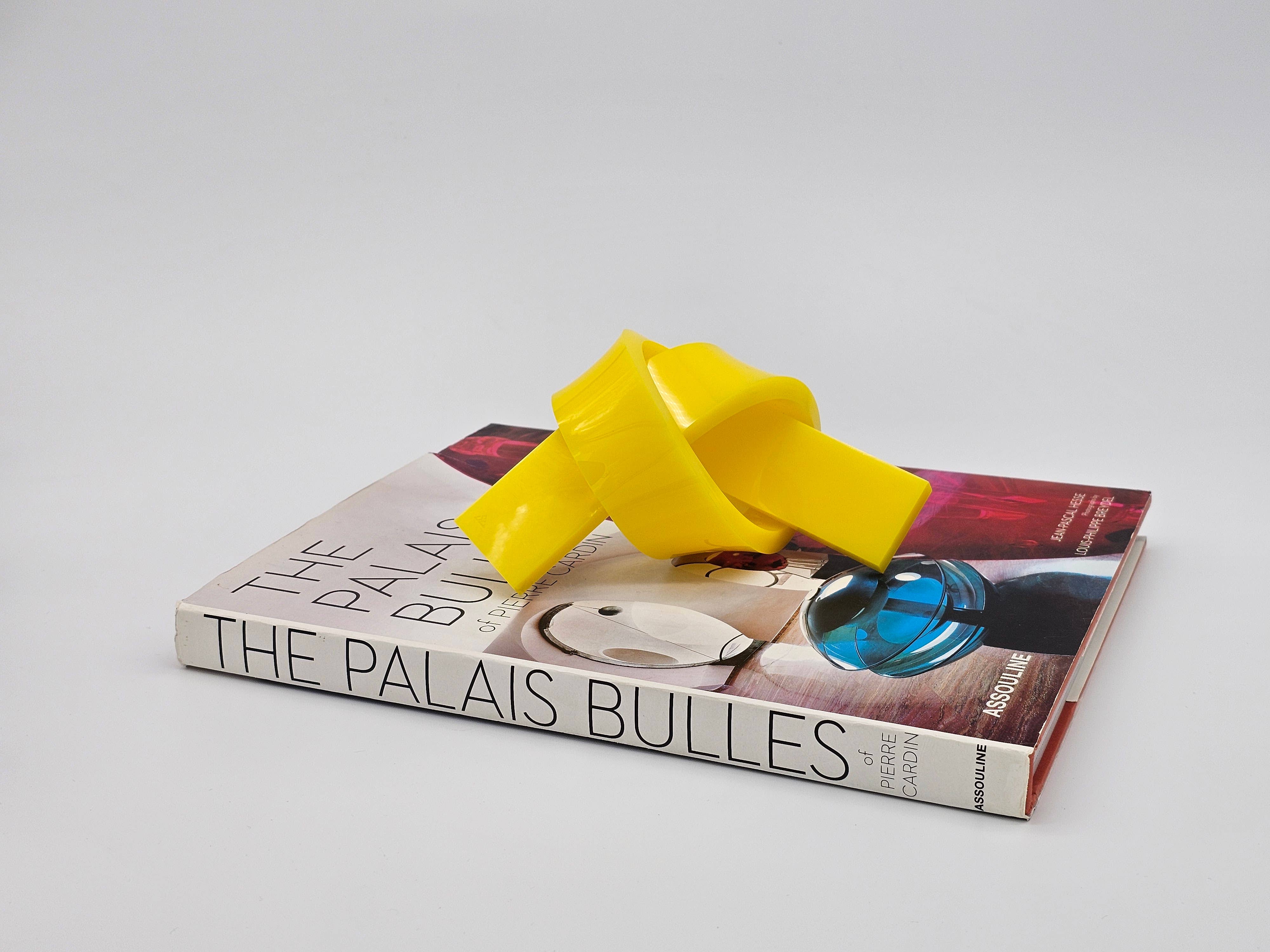 Somar Creations - Wholesale Decorative Tabletop Object - Acrylic Love Knot 18