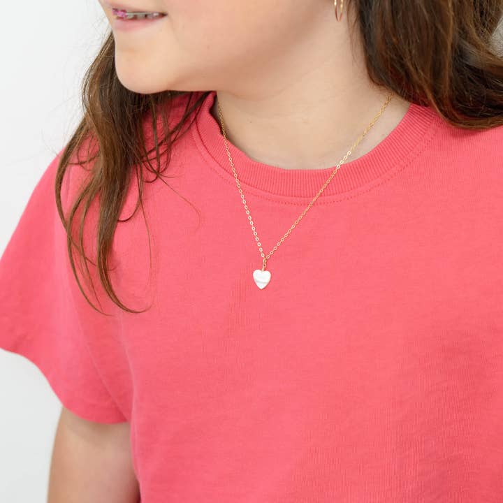 Collier en forme de cœur en nacre pour enfants pour la vente par Loveable