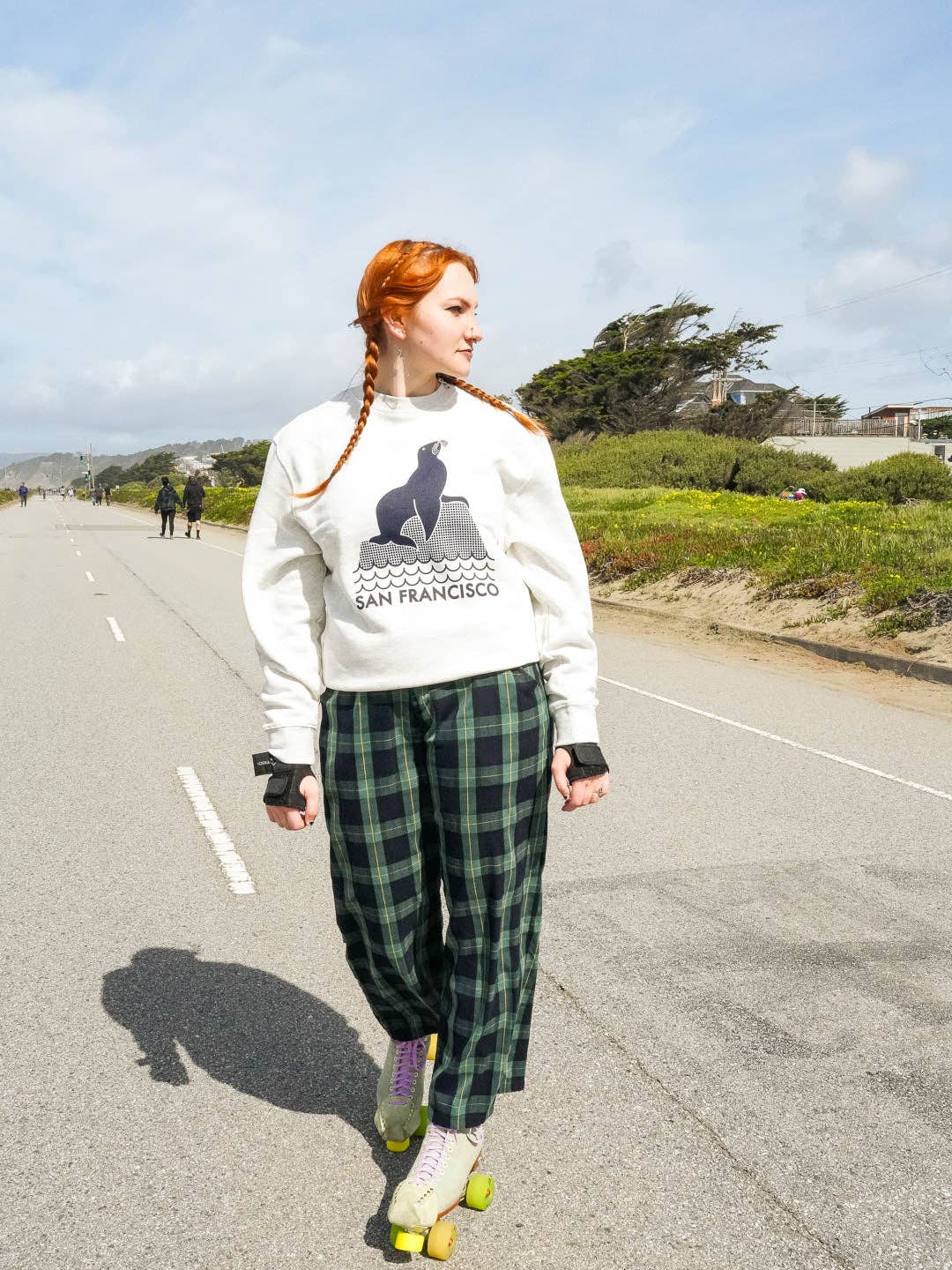 Culk - Wholesale Graphic Sweatshirt - Unisex - SF Seal Crewneck Heather Cream2