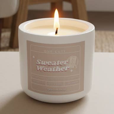 Vela de Soja de 5,50 Oz Aroma a Tempo de Suéter por atacado de Que Cute