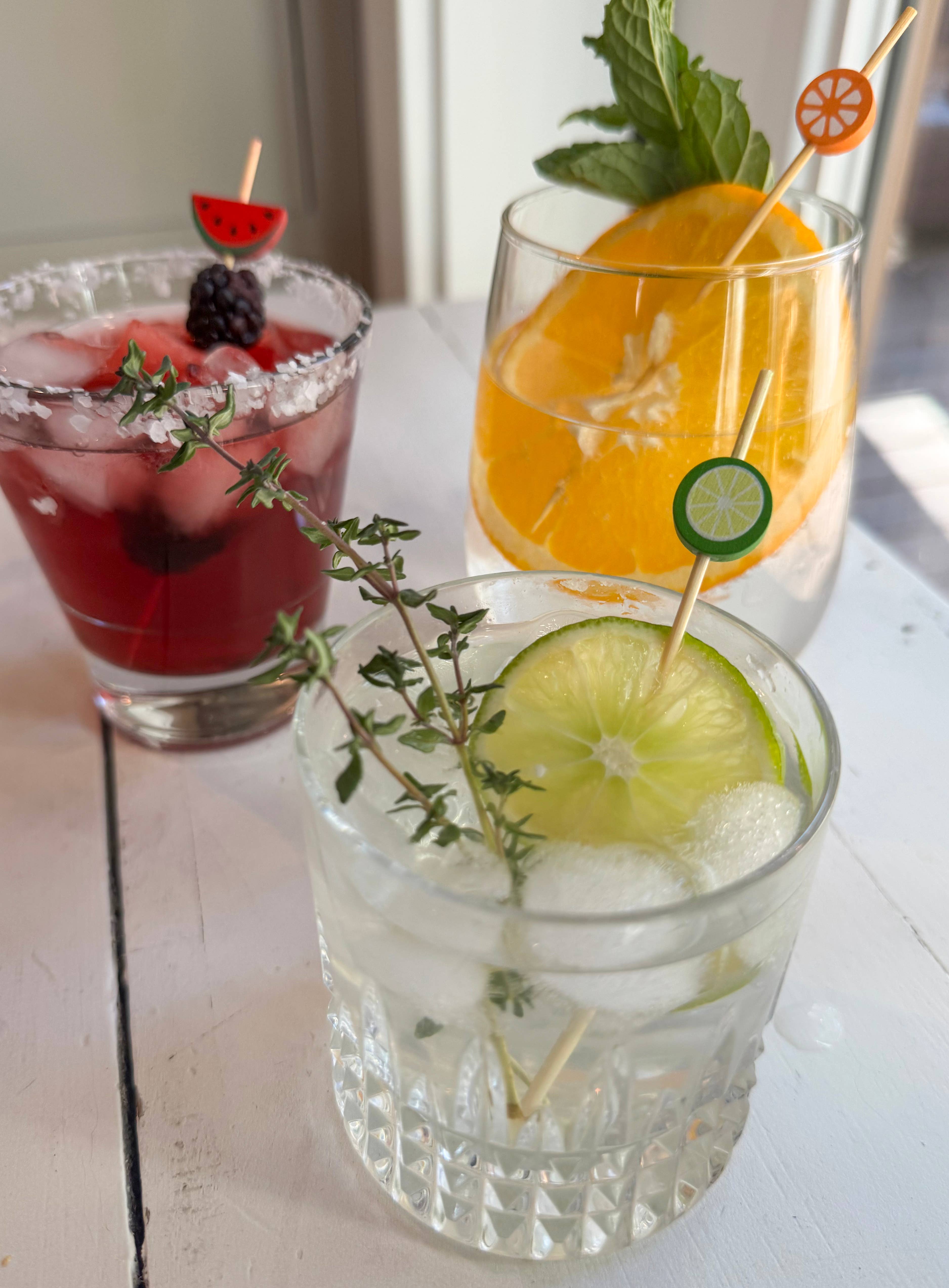 Sweet Divide - Wholesale Cocktail Pick - 4.75" Cocktail & Appetizer Picks - Fruit Counter - 40 Pk CDU4