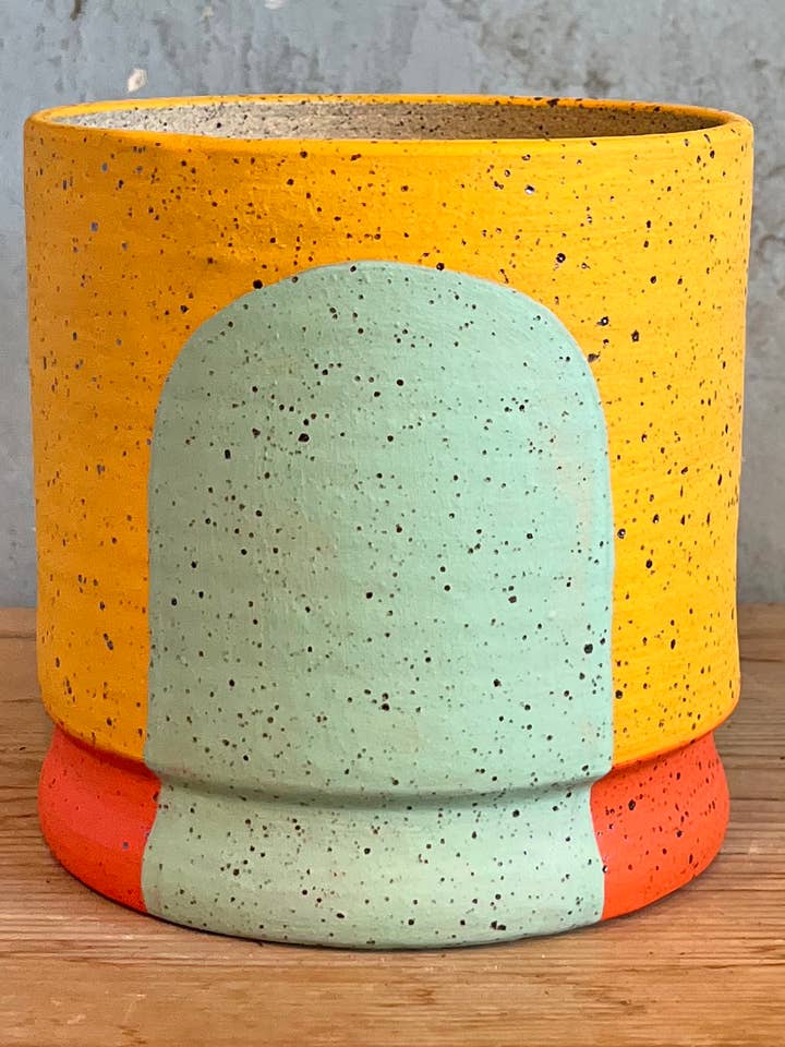 Portal Planters: The Phoebe for wholesale by Stanley Chester & Albert Ceramics