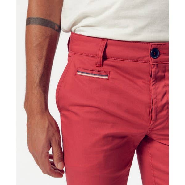 Chino Carlos Straight Cut Bright Red for wholesale by La Gentle Factory