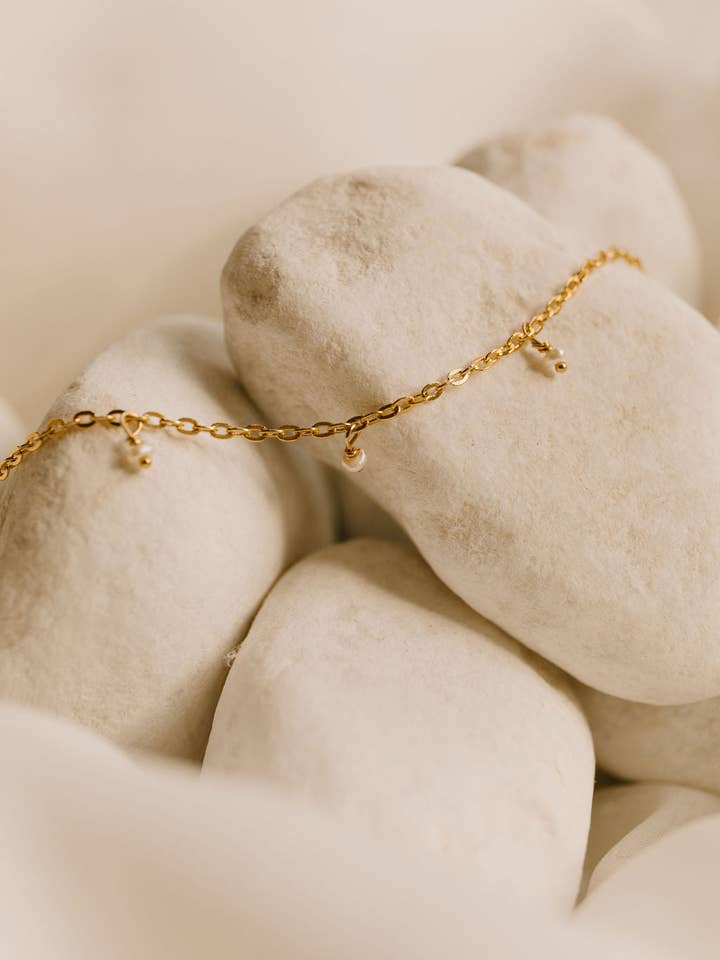 Collier fin Diana for wholesale by LA MAISON GISEL B.