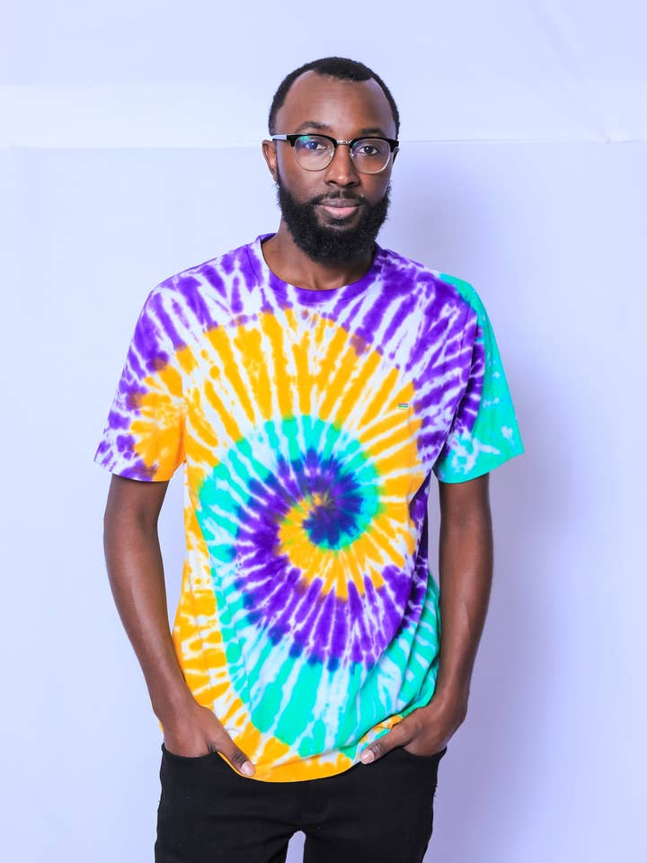 Manica corta per adulti Tie Dye Swirl per la vendita all'ingrosso da parte di Mardi Gras Creations