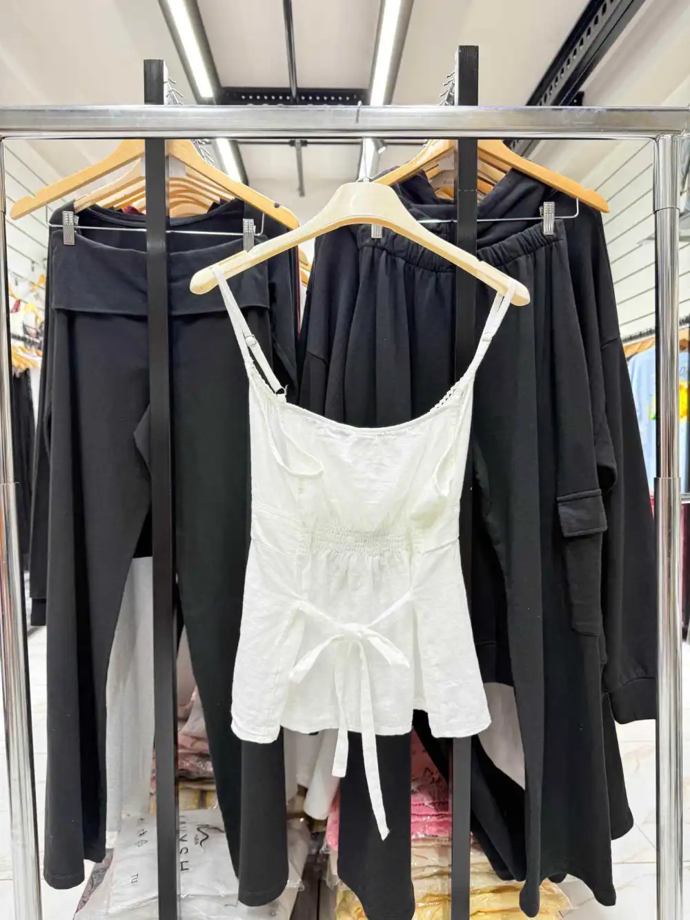 Chilli Girl Collection - Wholesale Tank Top - Women's - Camisole linen top with lace at the back2