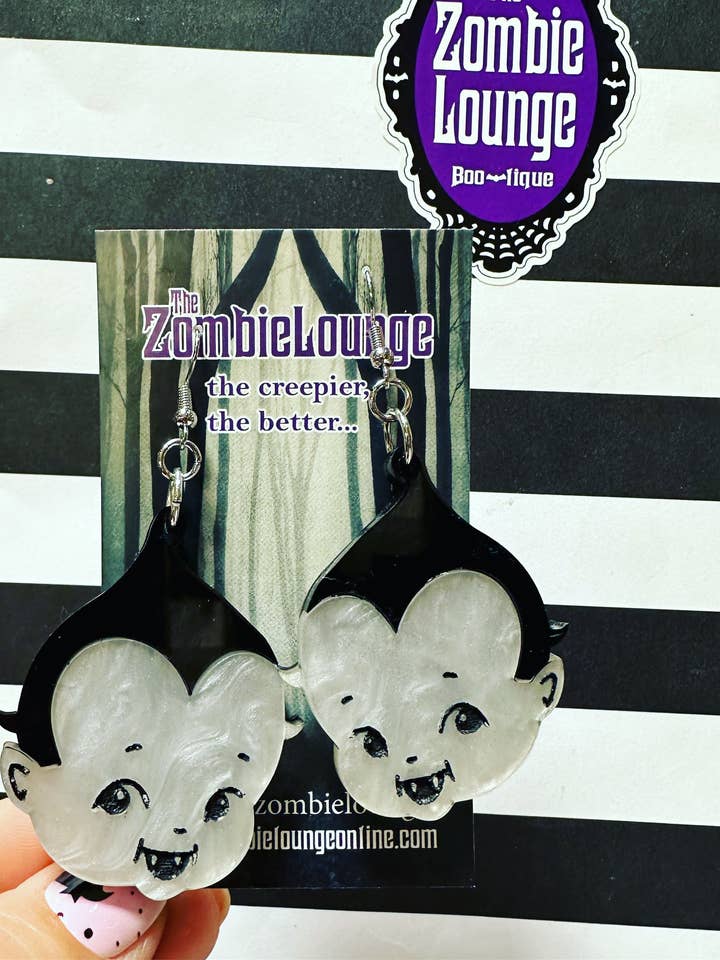 Orecchini Vampiro Kewpie per la vendita all'ingrosso da parte di Zombie Lounge Bootique