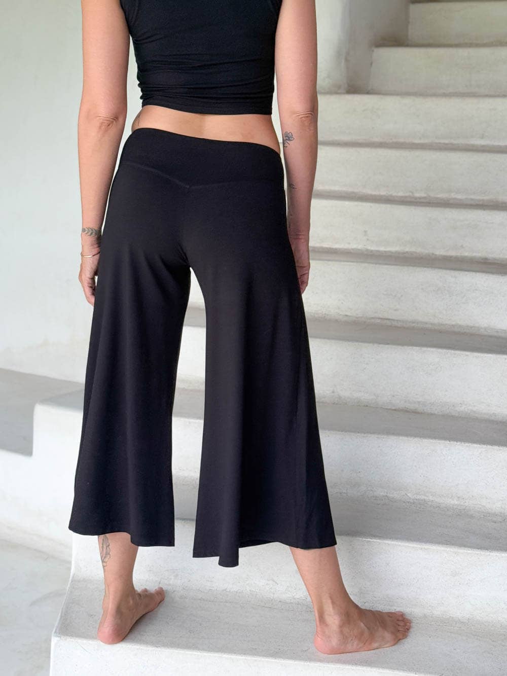 CARAUCCI - Wholesale Pants - Women's - Cropped Flare Pants1