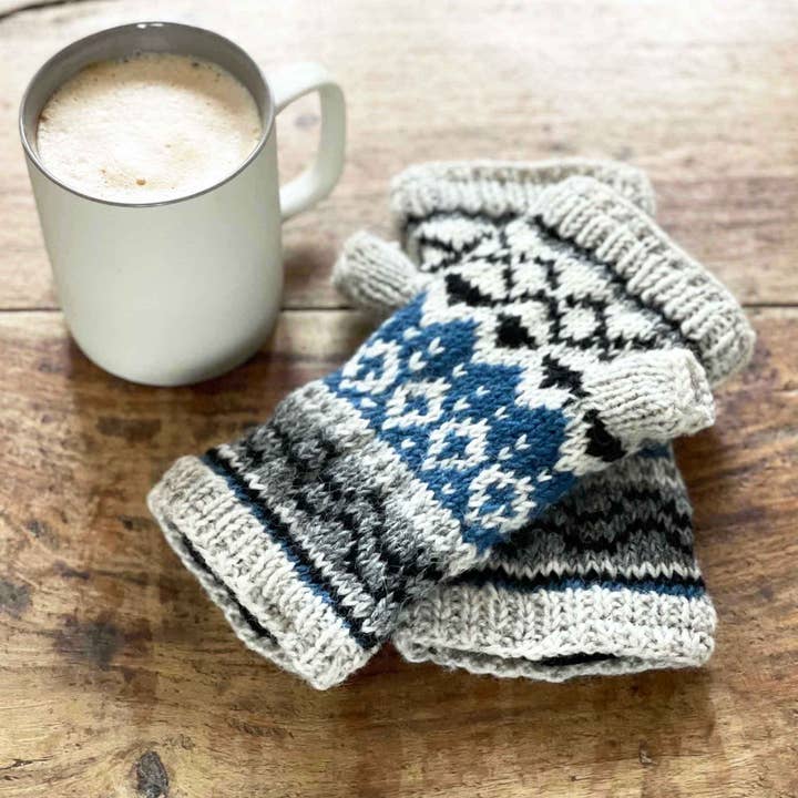 The Paper High Gift Company Limited - Wholesale Hand warmer - Woollen Fairisle Handwarmer Gloves3