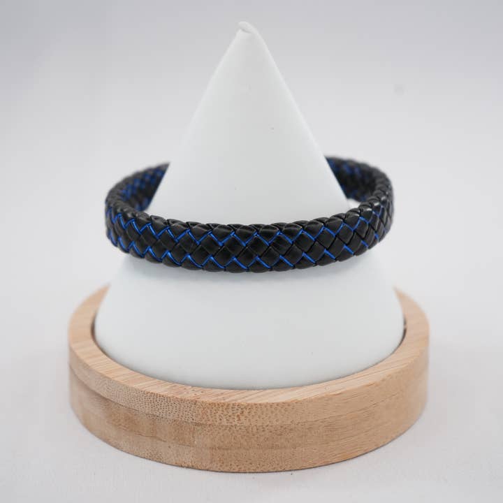 Genuine Leather Wrist Straps: Handcrafted Detail, Gift for wholesale by Loli