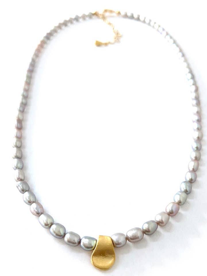 Delikat perle halskæde for engroshandel hos Heather Kahn