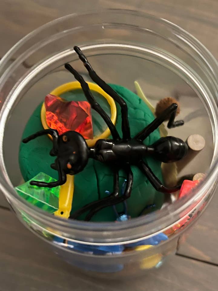 Bug Sensory Kit for wholesale by Doughlightful