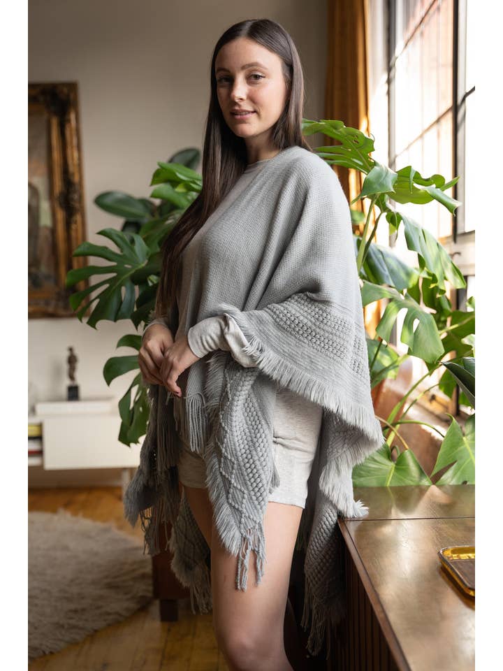 SAACHI - Wholesale Kimono - Women's - Tara Fringed Kimono17