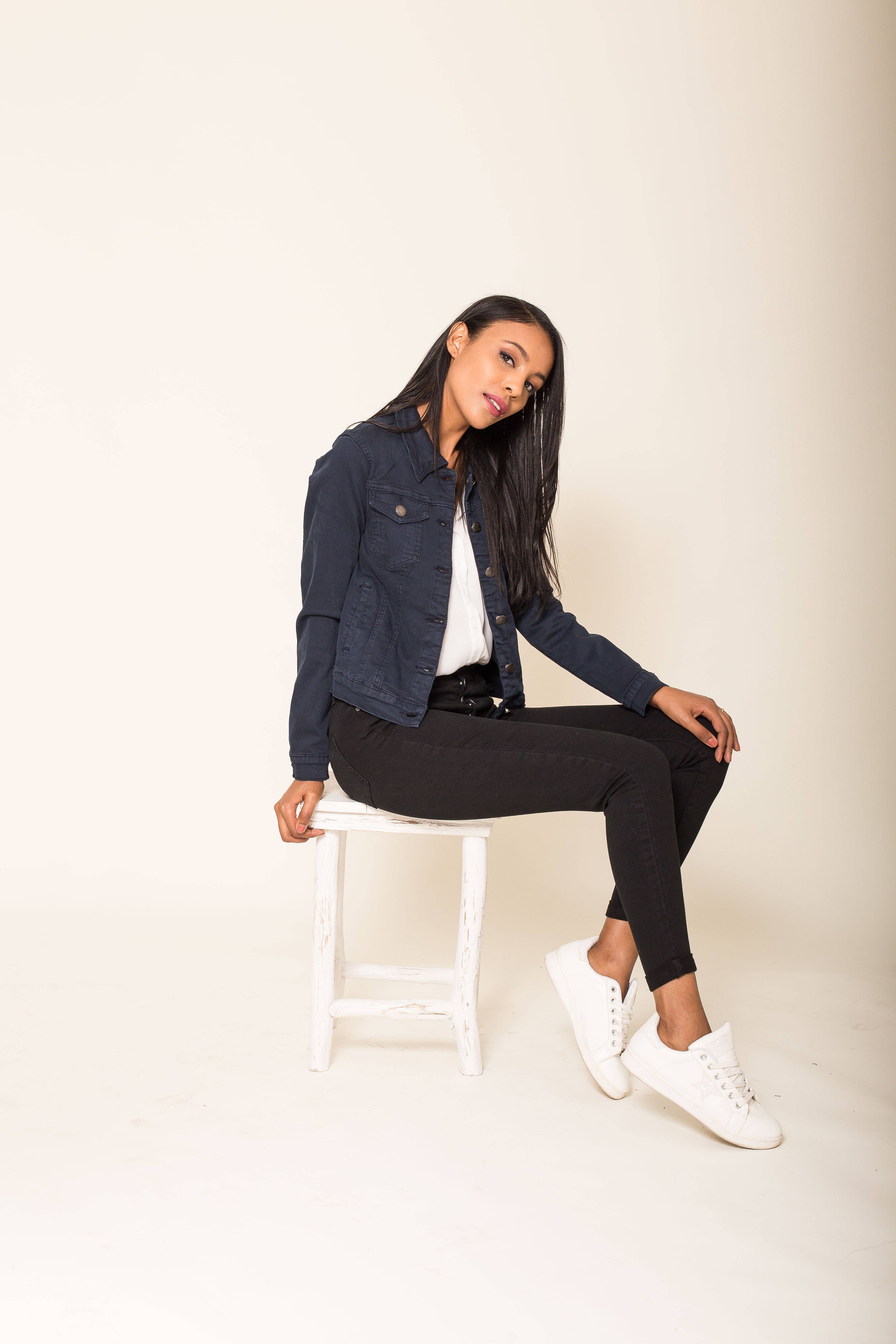 Nina Carter - Wholesale Jas - Dames - Stretch nauwsluitend jack kleur J212A101