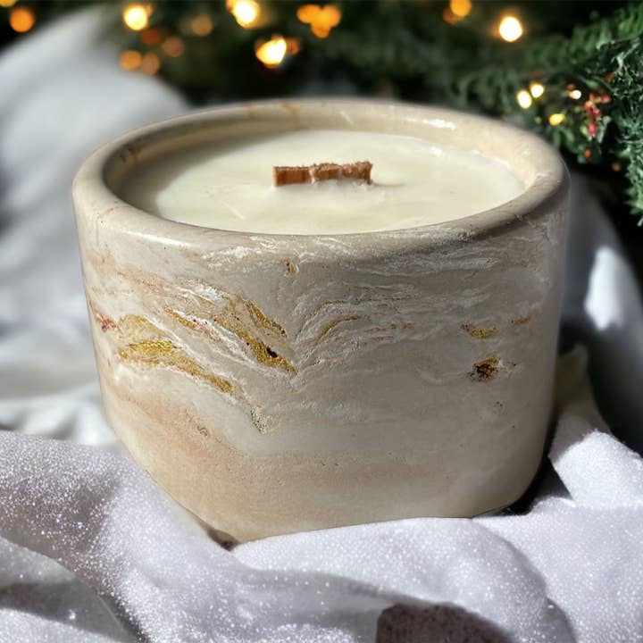 Gimme A Kiss for wholesale by Marie’s Halo