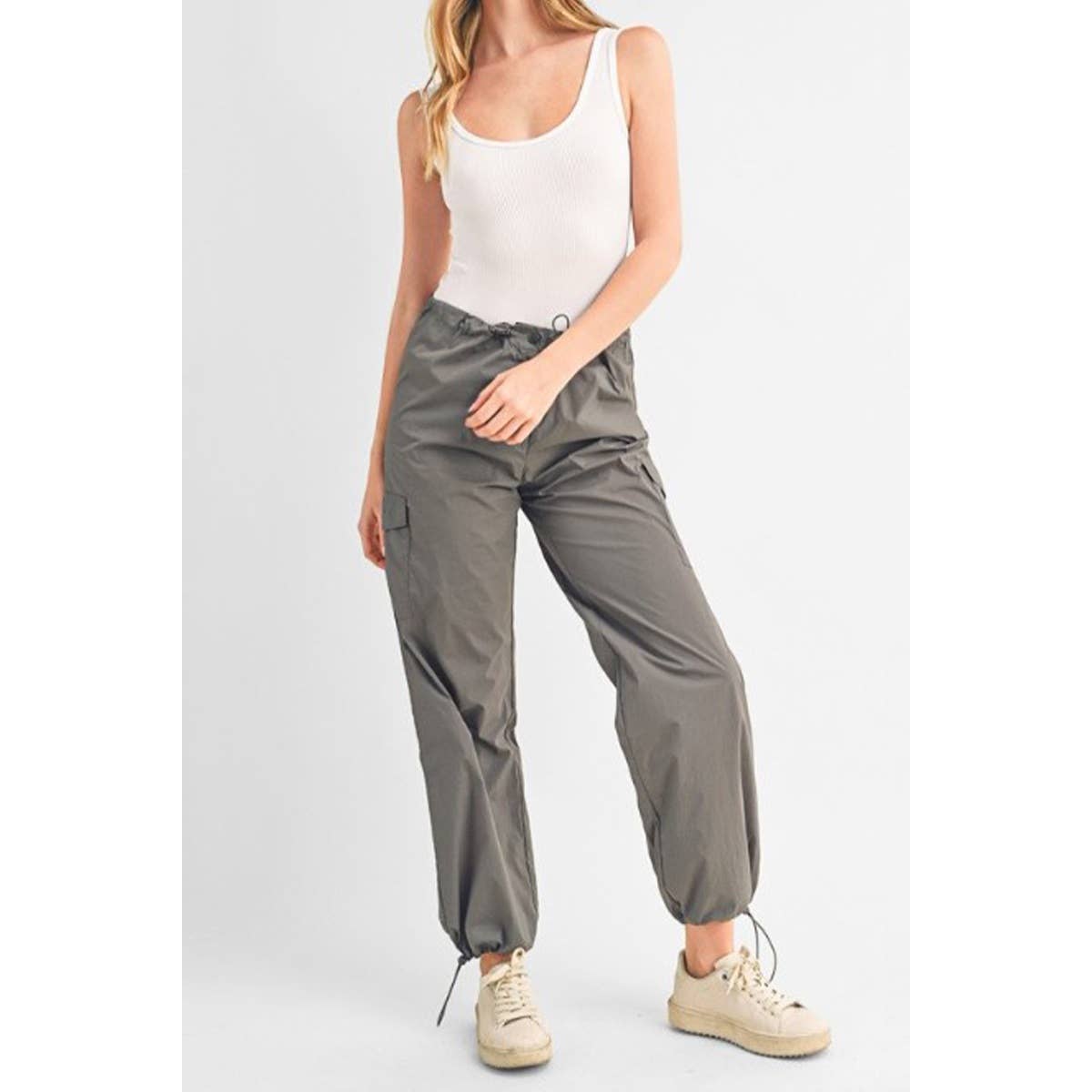 Timeless – wholesale Pants – Women's – NYLON WIDE LEG PARACHUTE PANTS6