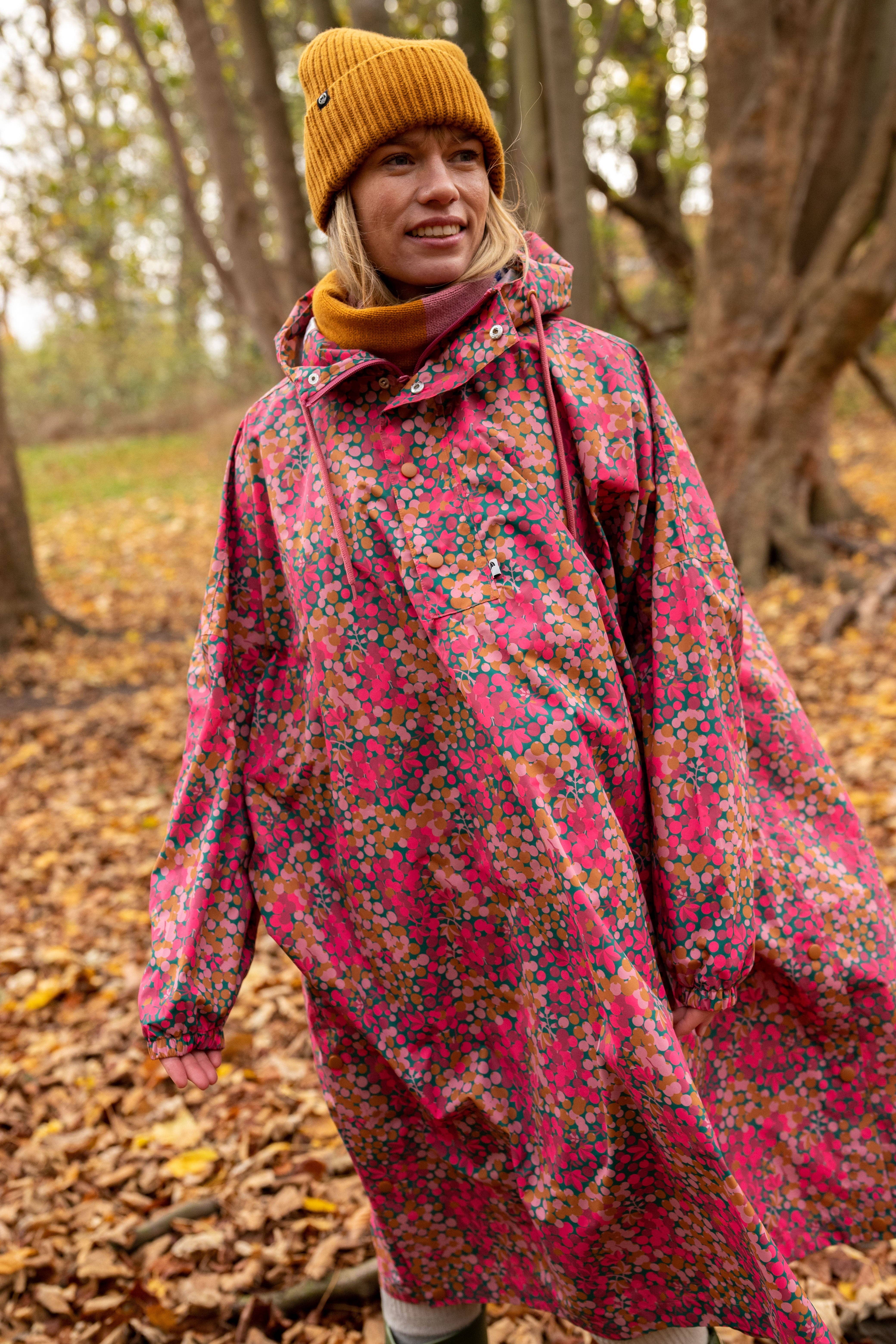 Danefae København – wholesale Poncho – Women's – Danedream Drops Rain Poncho Berrygood Pink9