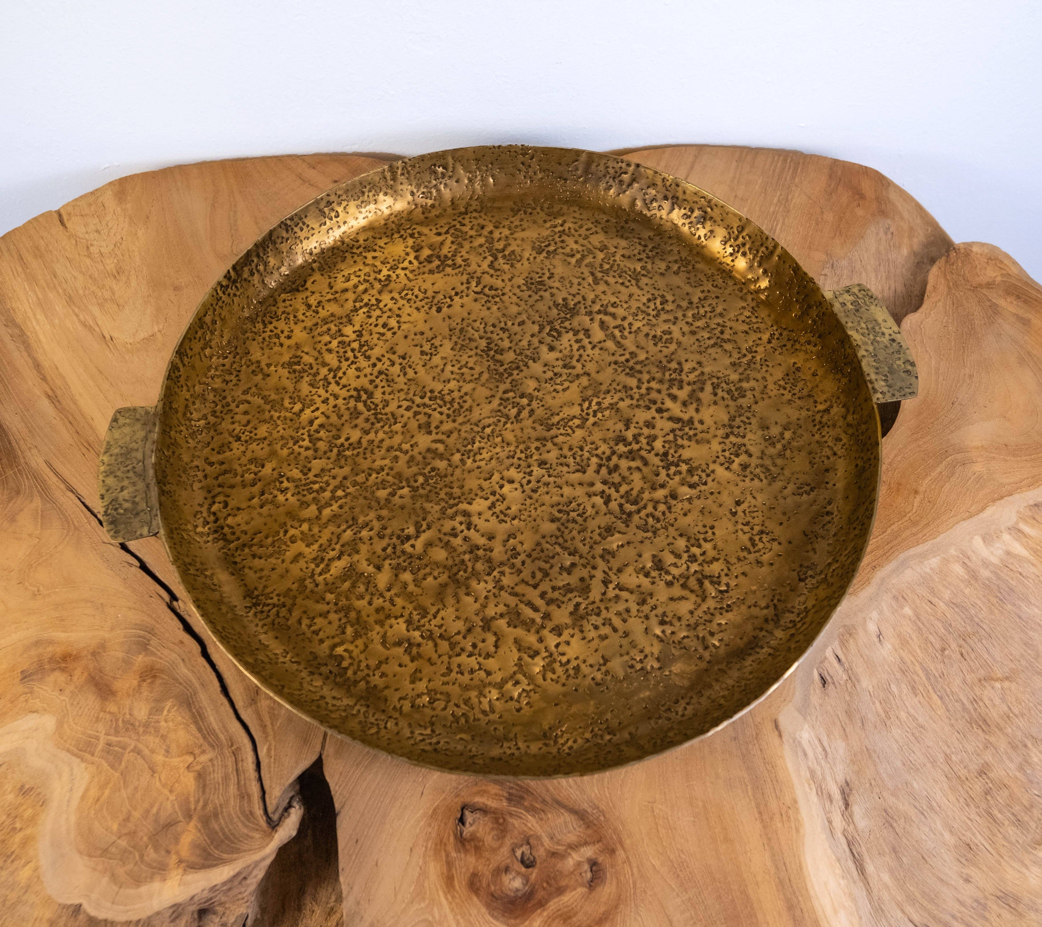 Artisanal - Wholesale Decorative Tray - BigSur Handcrafted Antique Brass Round 20"dia Textured Tray