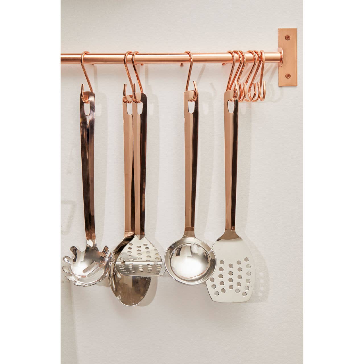 Interiors by Premier – wholesale Wall hook – Sorello Rose Gold Hanging Hooks - Set of 102