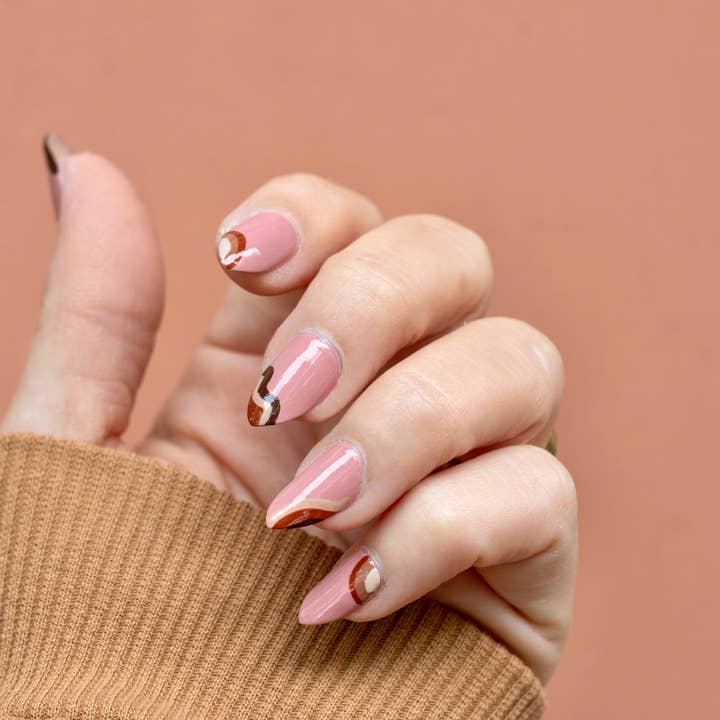 Glam & Grace - Wholesale Nail Polish - Non-Toxic Nail Polish - Mauve1