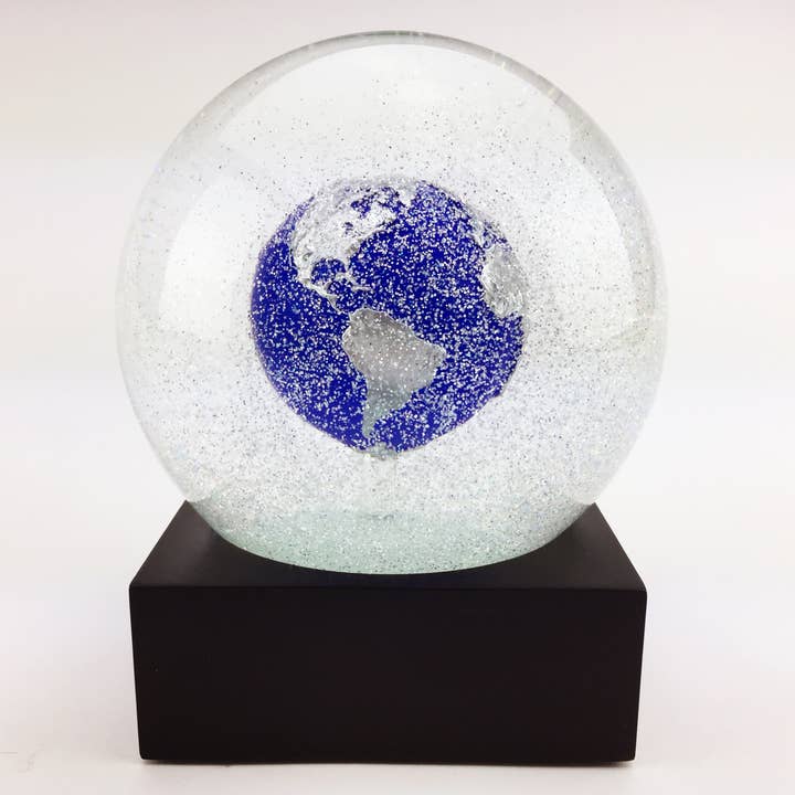 CoolSnowGlobes - Wholesale Snow Globe - Big Blue Marble Snow Globe6