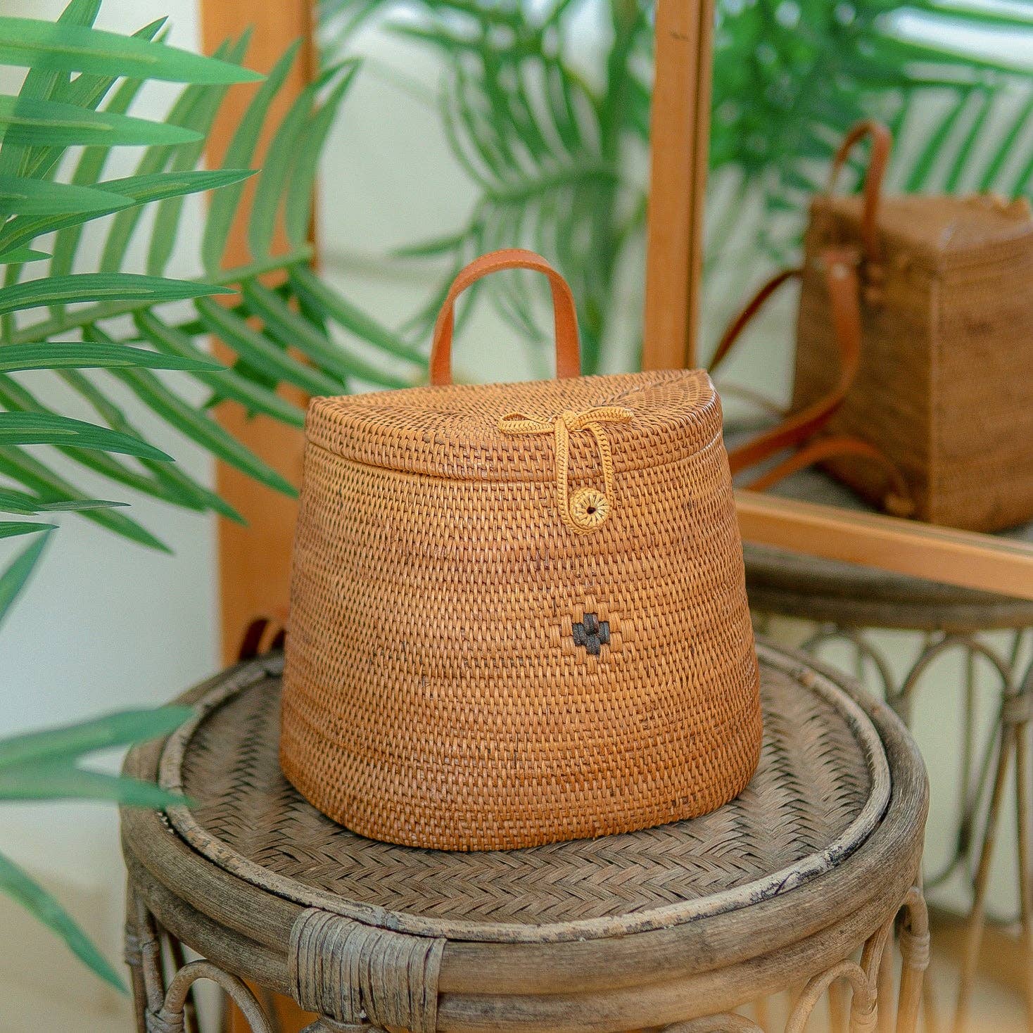 Kayu&Co. - Wholesale Backpack - Women's - Pipa Backpack – Handwoven Rattan & Leather Mini Backpack1