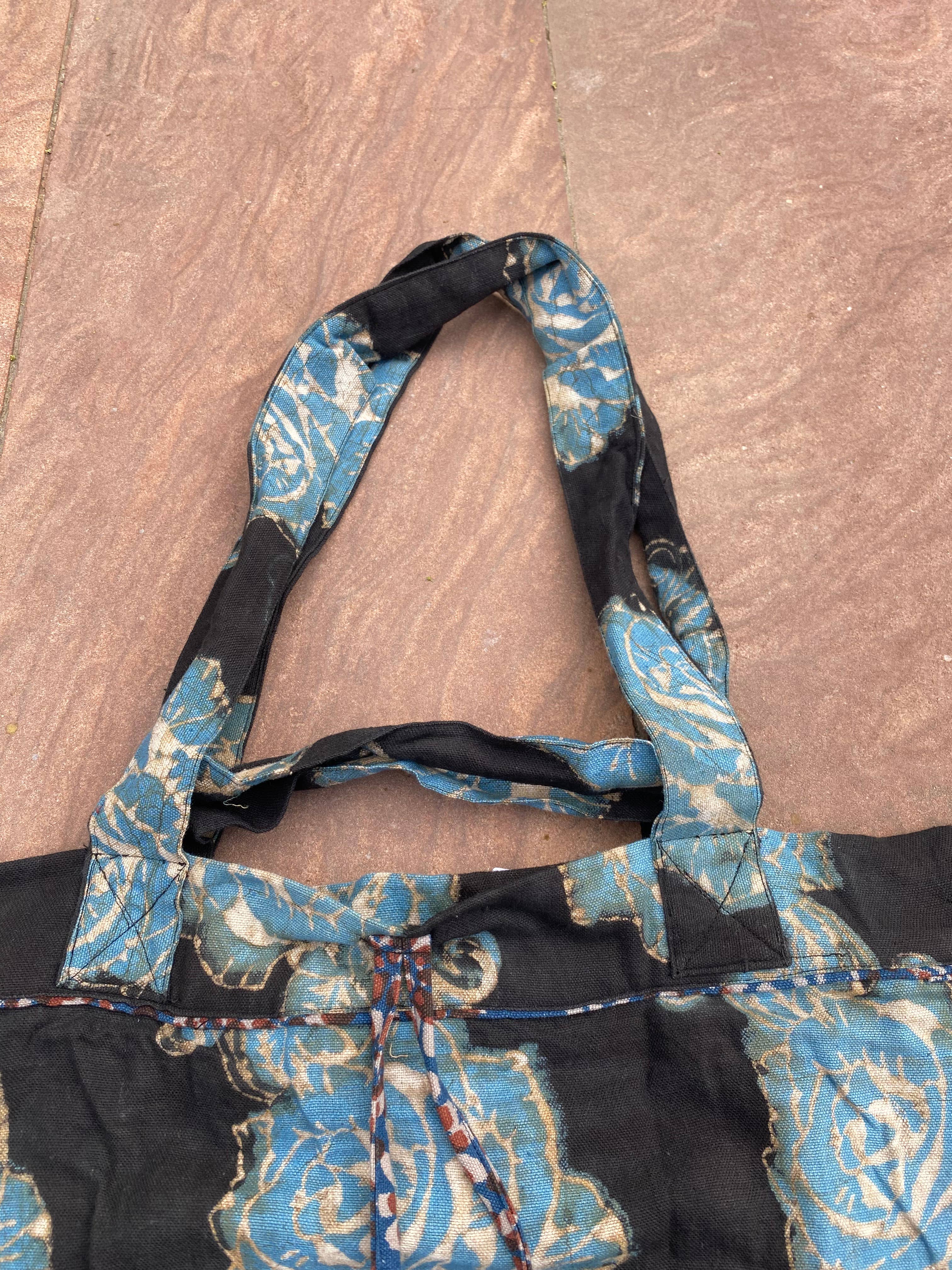 Ichcha - Wholesale Grocery/Shopping Bag - Black Large Organic Cotton Blockprinted Bag - Roses8