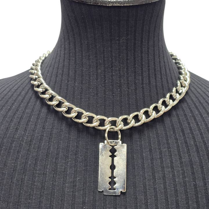 Funk Plus - Wholesale Pendant/Charm Necklace - FC987 RAZOR BLADE PENDANT3