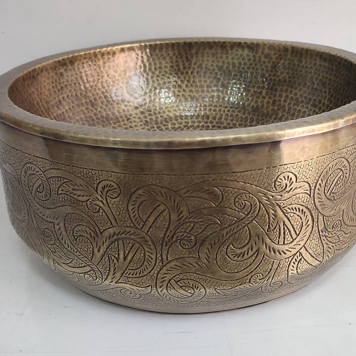 MARRAKECH METACRAFT LTD - Wholesale Badkameraccessoireset - Marokkaanse gehamerde en gegraveerde koperen ronde wasbak van 36 cm4