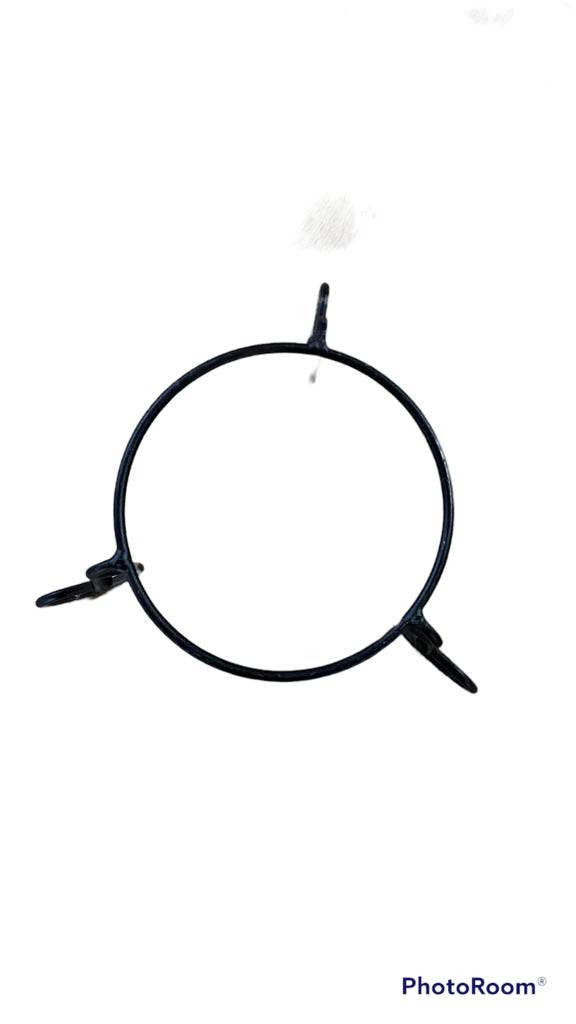 Metal stand for wholesale by Luises Perez Imports LLC