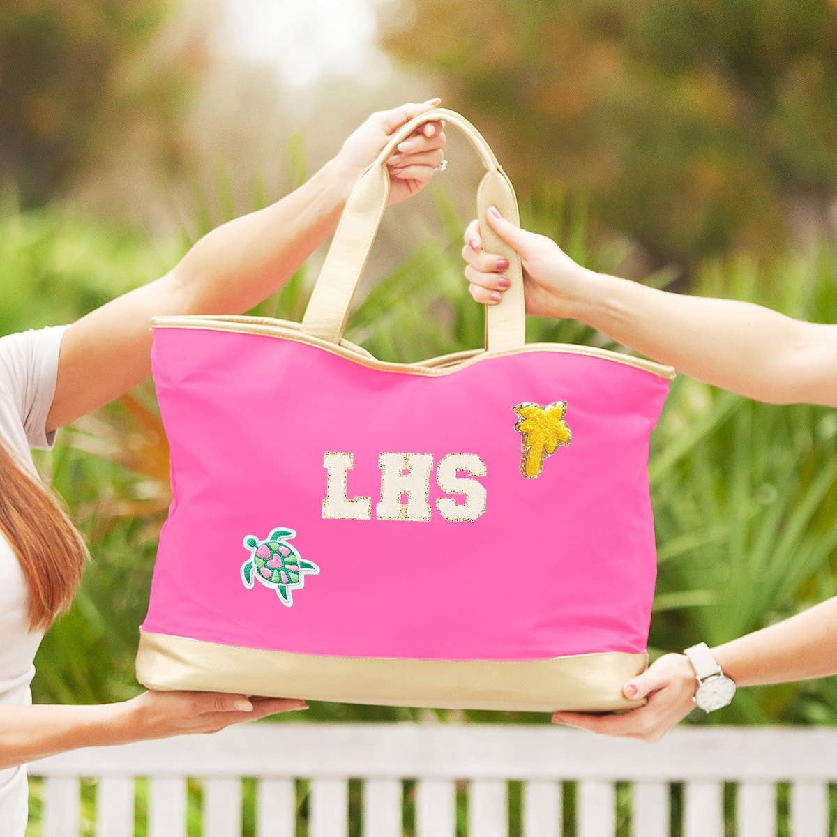 Viv&Lou – wholesale Patch – Creme Varsity Single Letter Patch7