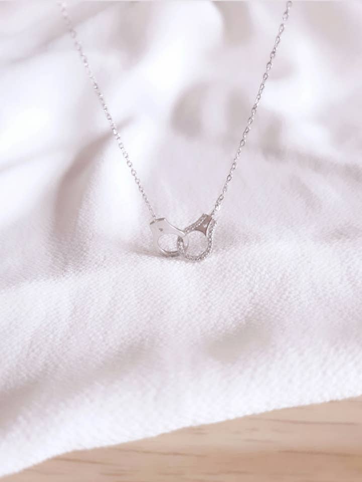 Rodium-plated 925/1000th silver handbojor halsband för wholesale av SIUKA