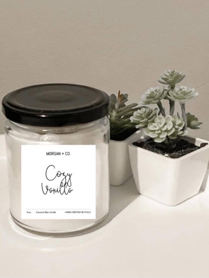 Vanille Cozy pour la vente par Morgan + Co