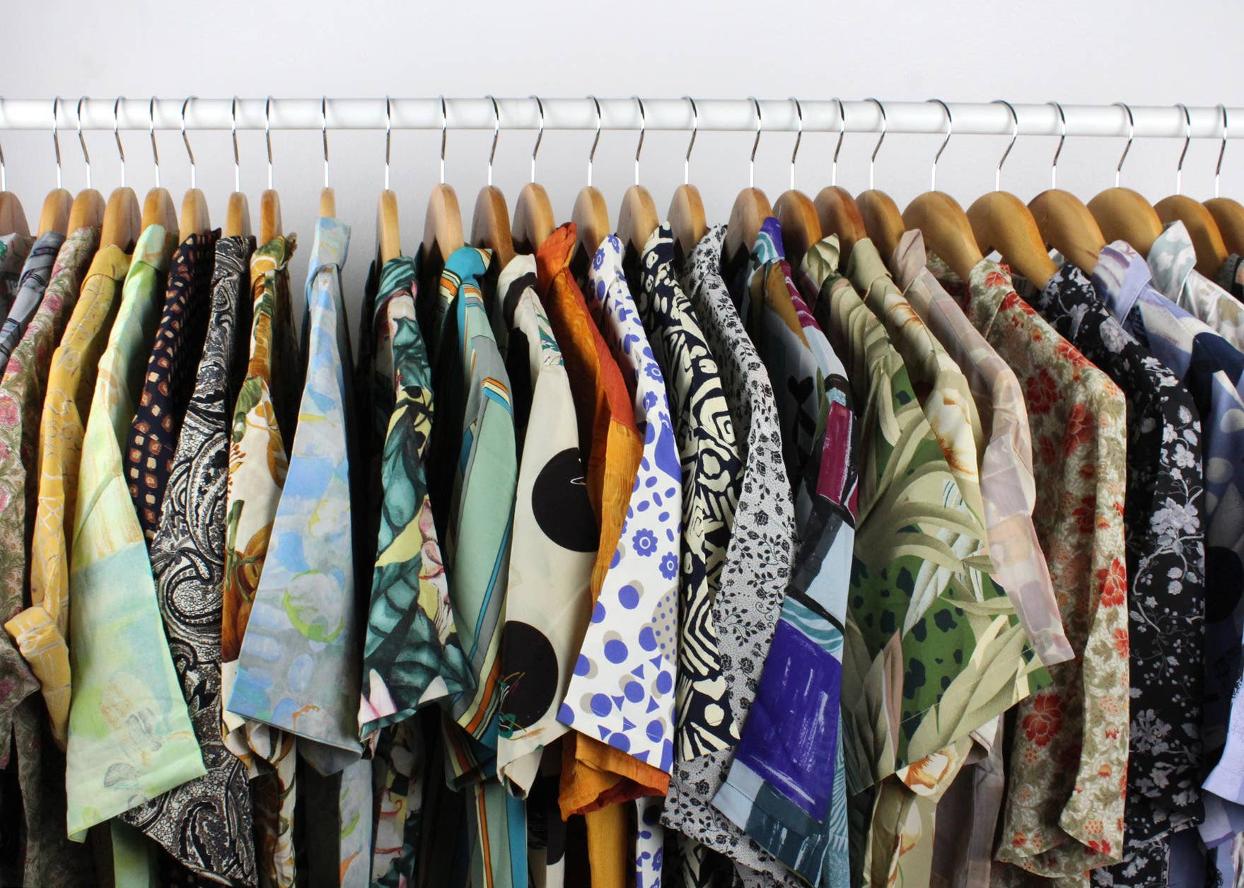 Sun's Out! - Wholesale Button Down Shirt - Women's - Vintage Short-Sleeve Button Up Blouse - Original Length8