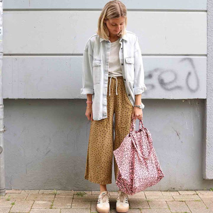 ELISA TOTE BAG GRAOU STRAWBERRY for wholesale on Faire1