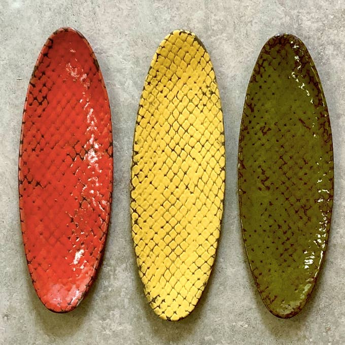 Pirogue Pirogue per la vendita all'ingrosso da parte di Swampgirl Pottery