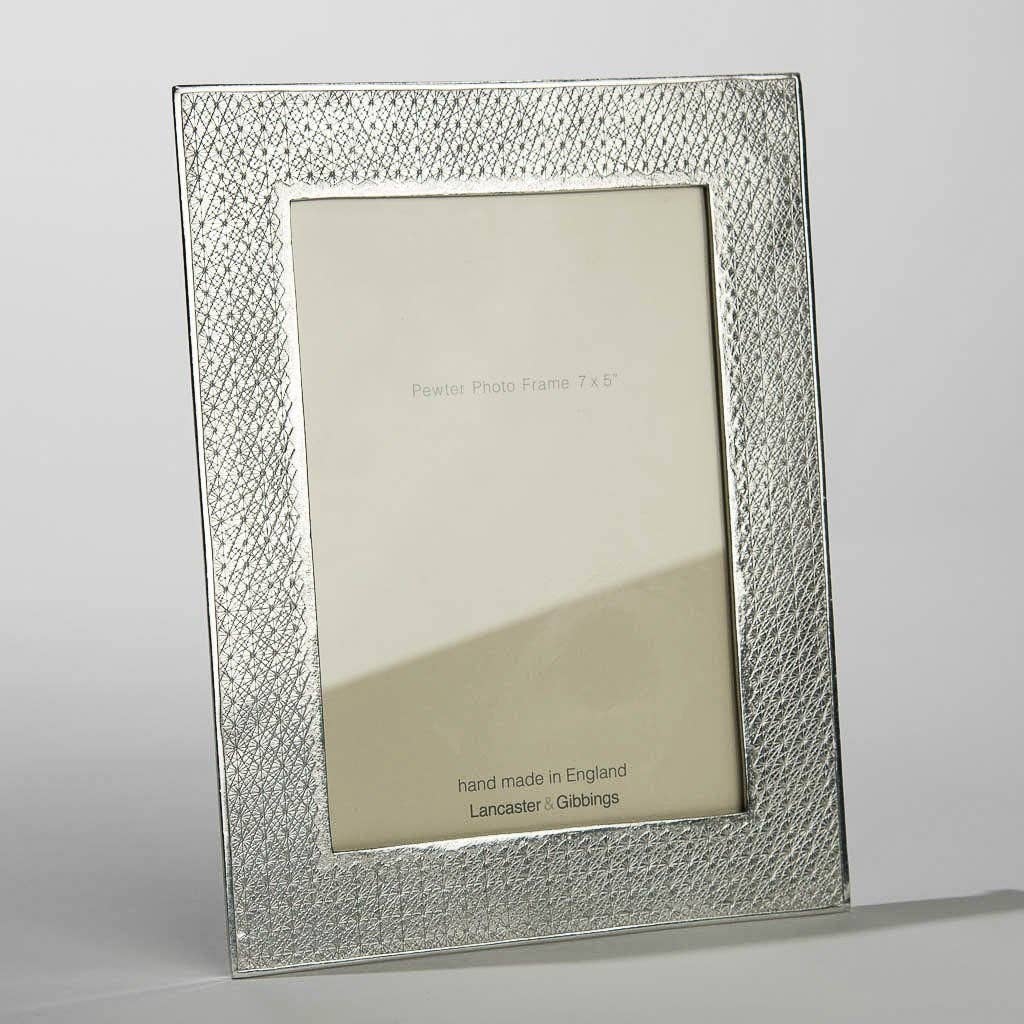 Lancaster and Gibbings - Wholesale Picture Frame - Kiriko Hand cast Pewter  Photo Frame2