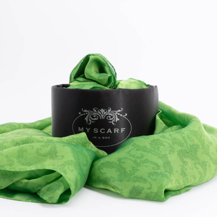 Artemis pour la vente par My Scarf in a Box