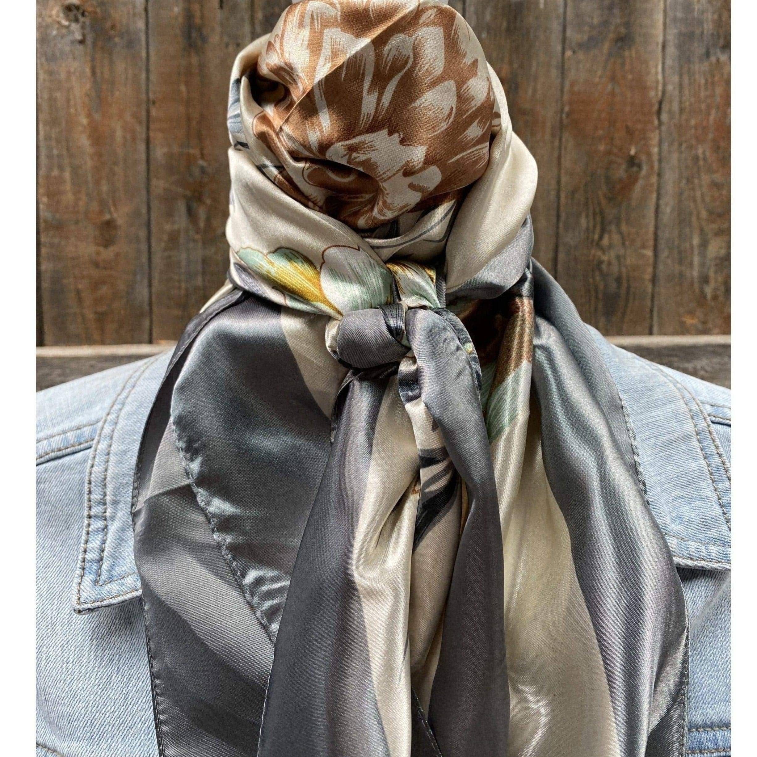 Rodeo Drive – wholesale Halsduk - Unisex – 35X35" Fält av vilda blommor Wild Rag/Scarf WR1113