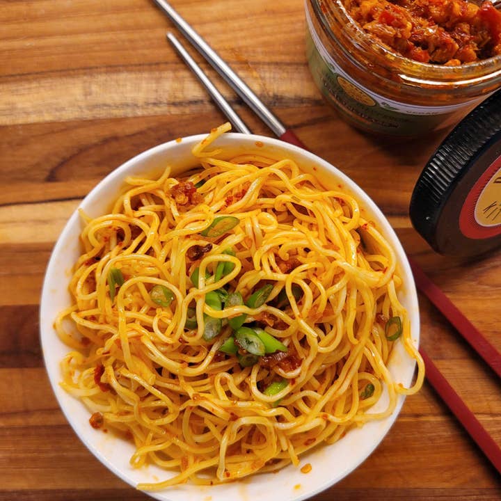 Dr. Dane's Kitchen - Wholesale Pikante saus - Authentieke Vietnamese citroengras-chilisaus "Texas Two-Step" (Sa Te)1