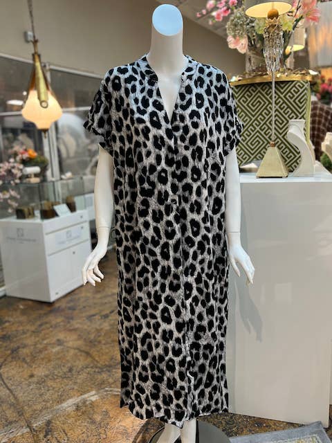 Pretty Persuasions - Wholesale Kimono - Women's - CP23026 Leopard Hill Kimono Ruana Dress