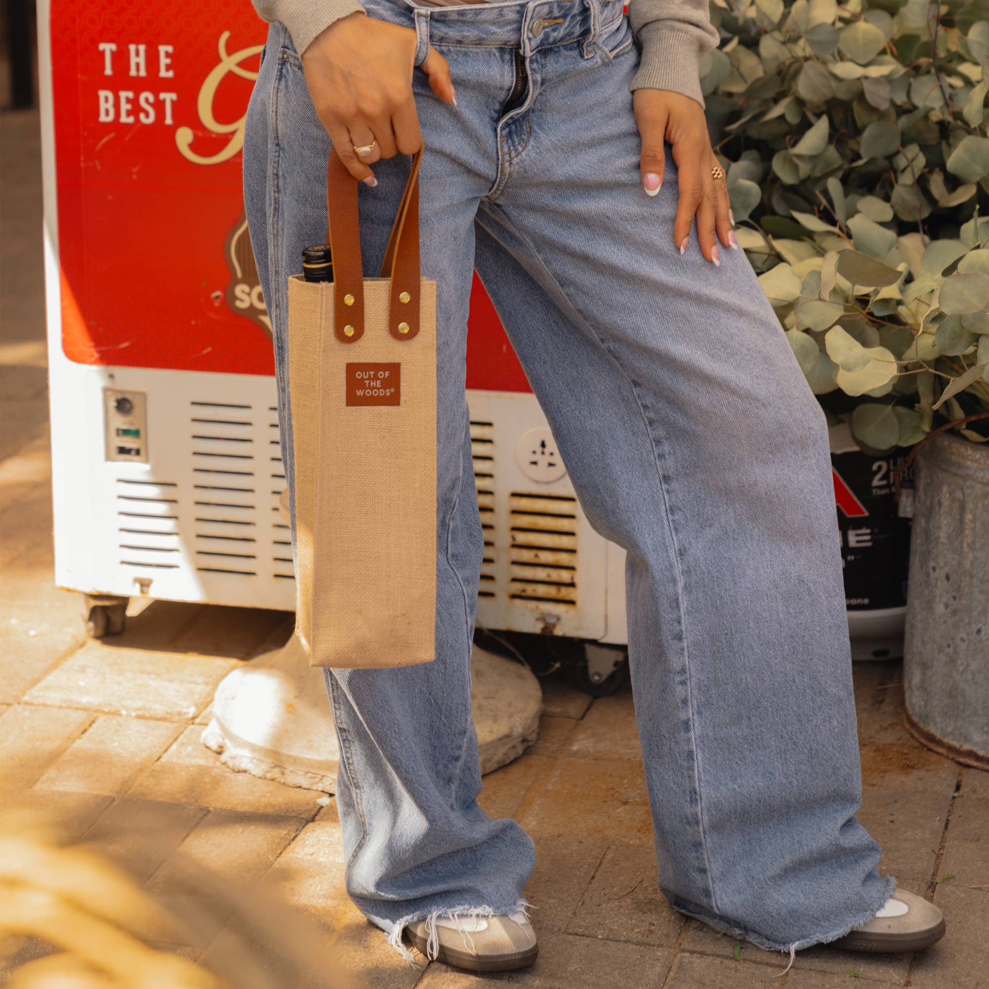 Out of the Woods® by KeepCool Bags - Wholesale Wine Tote - Jute Wine Tote, Single Bottle Wine Holder1