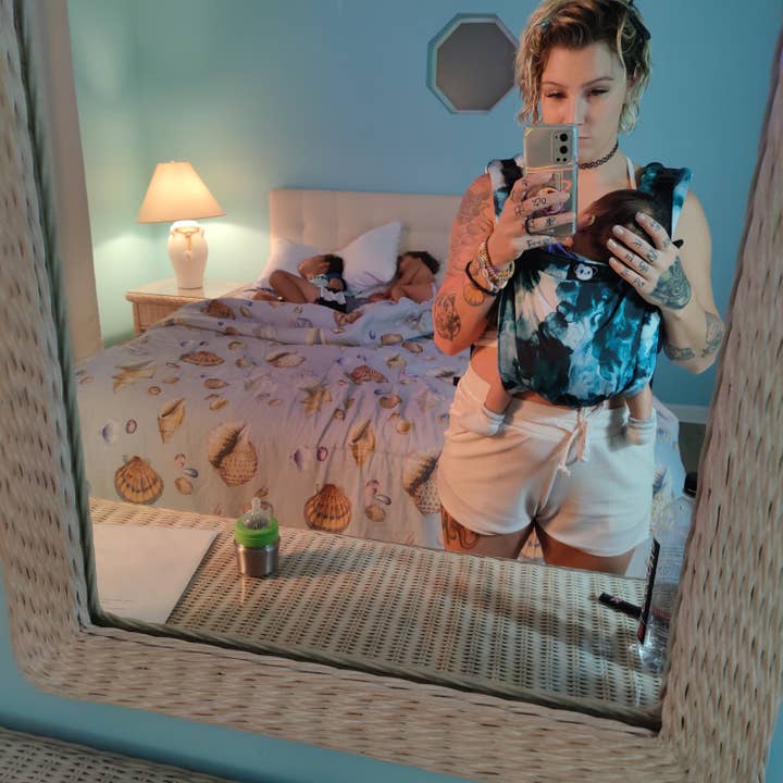 Tempesta Acquerello - Mer Duo Onbuhimo per la vendita all'ingrosso da parte di Naked Panda Designs