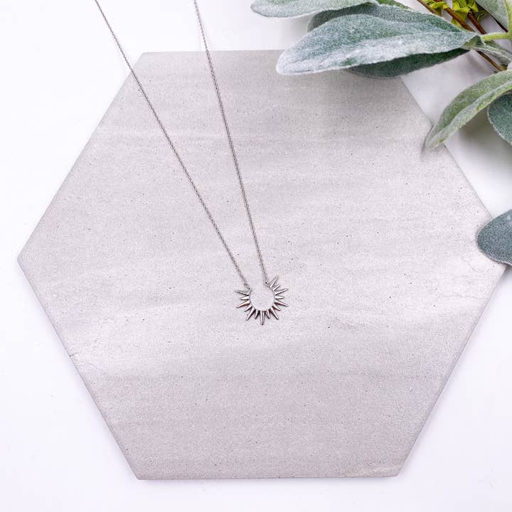 Collana Apollo - Oro Bianco per la vendita all'ingrosso da parte di MM Designs