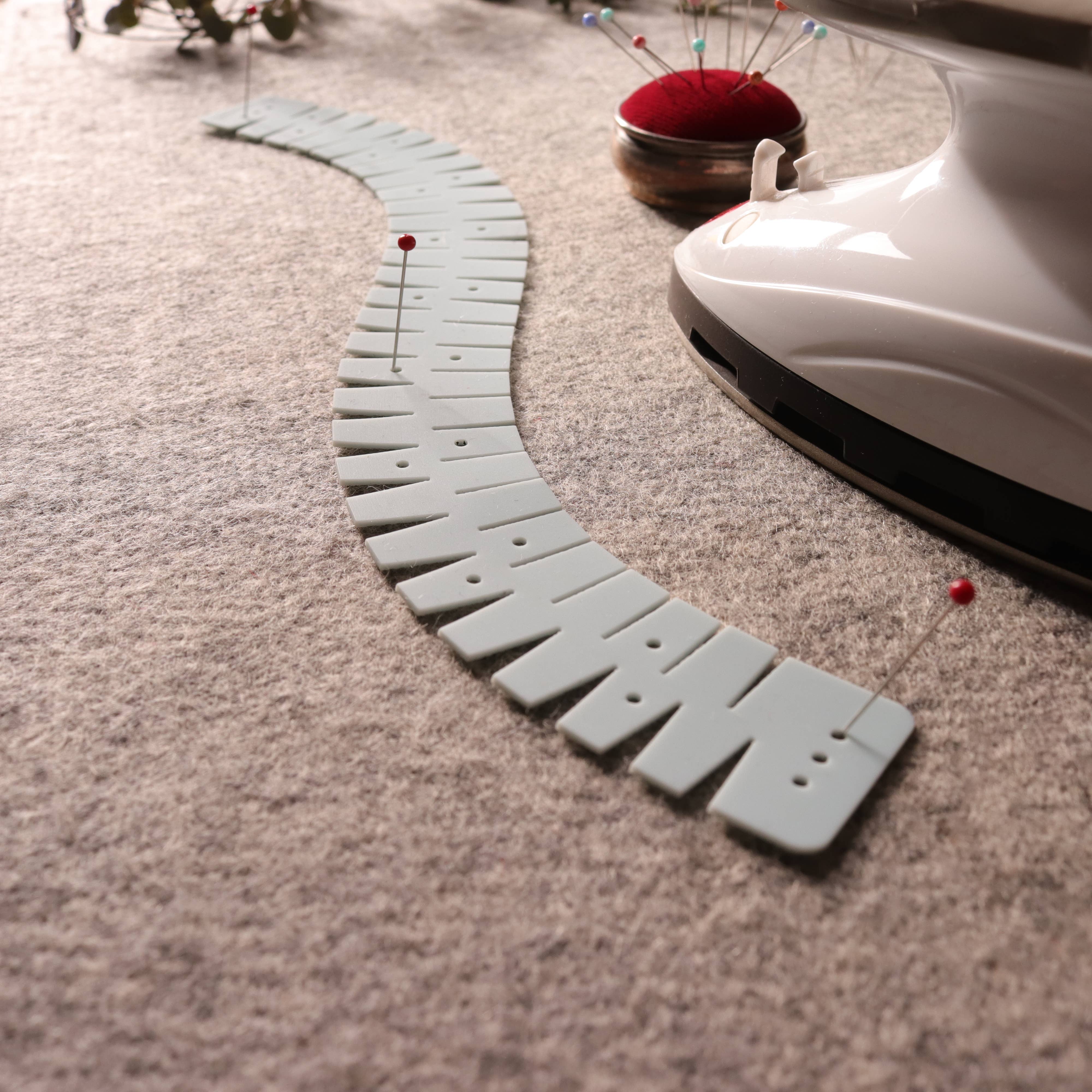 Jenerates by Jen Hogg – Rolo de tecido por atacado – Generates FLEX Hemmer 6