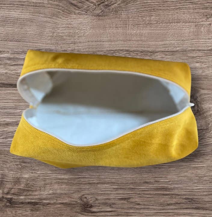 everydaybags.gifts - Wholesale Toiletry Bag - Women's - Handmade Mustard Velvet Wash Bag – Travel Toiletries 1
