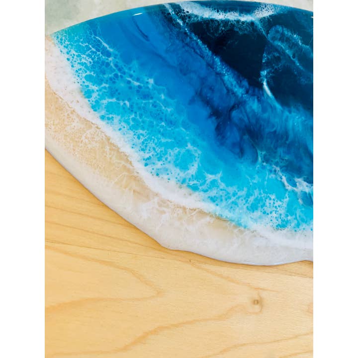 Nikita Fine Art LLC - Wholesale Cheese Board - Madison Maple Round cheese and charcuterie board 15"