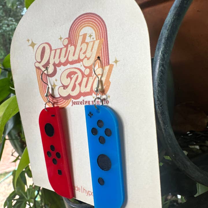 Quirky Bird - Wholesale Dangle Earrings - nintendo switch controller earrings1