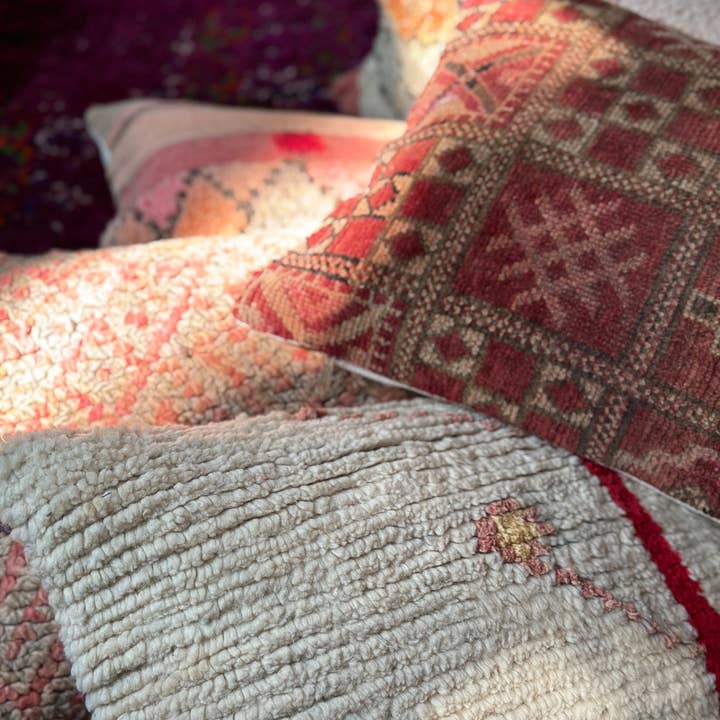 SOUK in the CITY - Wholesale Throw/Decorative Pillow - VINTAGE Upcycled Berber Cushions4