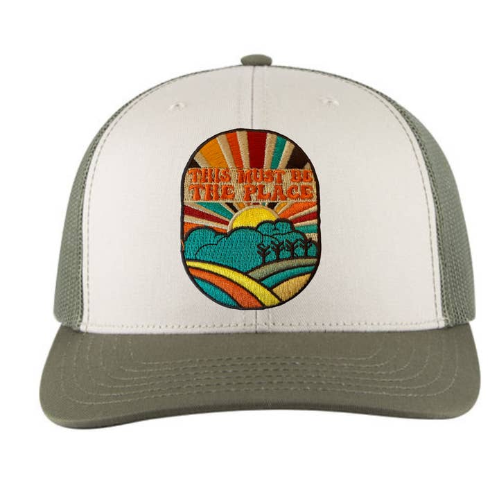 Casquette de camionneur - This Must Be the Place Patch pour la vente par Spruce Seed